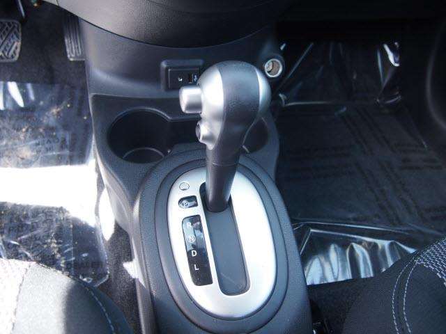 2017 Nissan Versa 1.6 SL 4dr Sedan